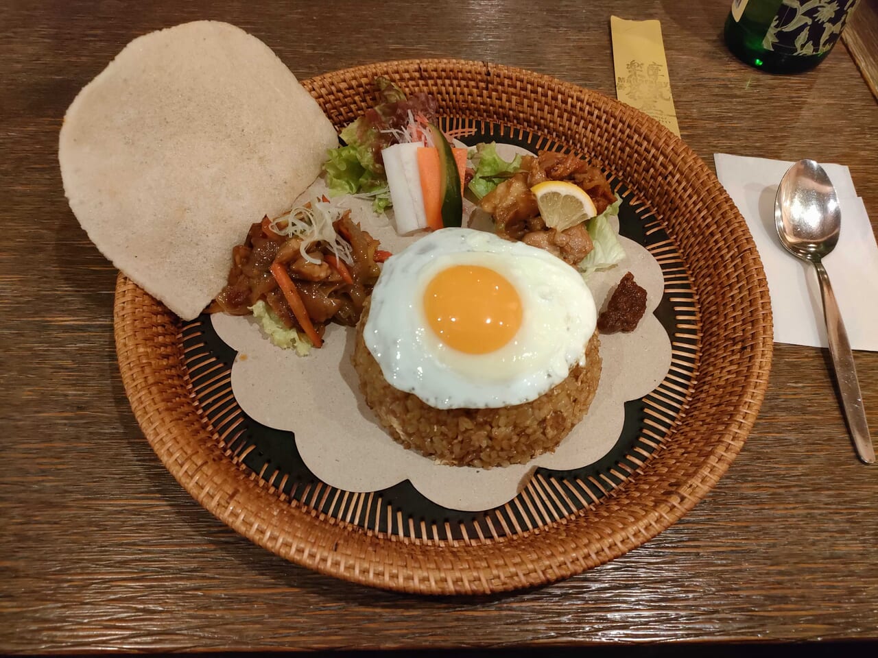 生駒聖天の門前町のインドネシア料理のレストラン